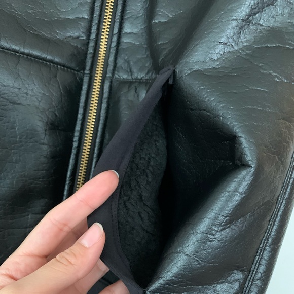 ALALA Vegan Leather Sherpa Vest - Picture 8 of 12